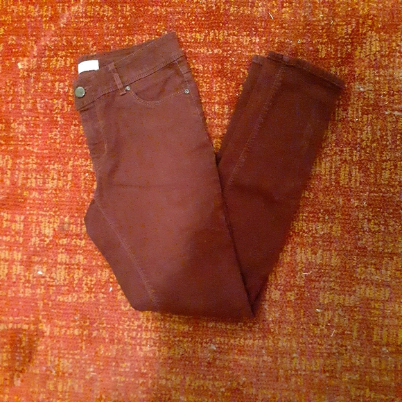 contemporary jeans - Picture 1 of 1